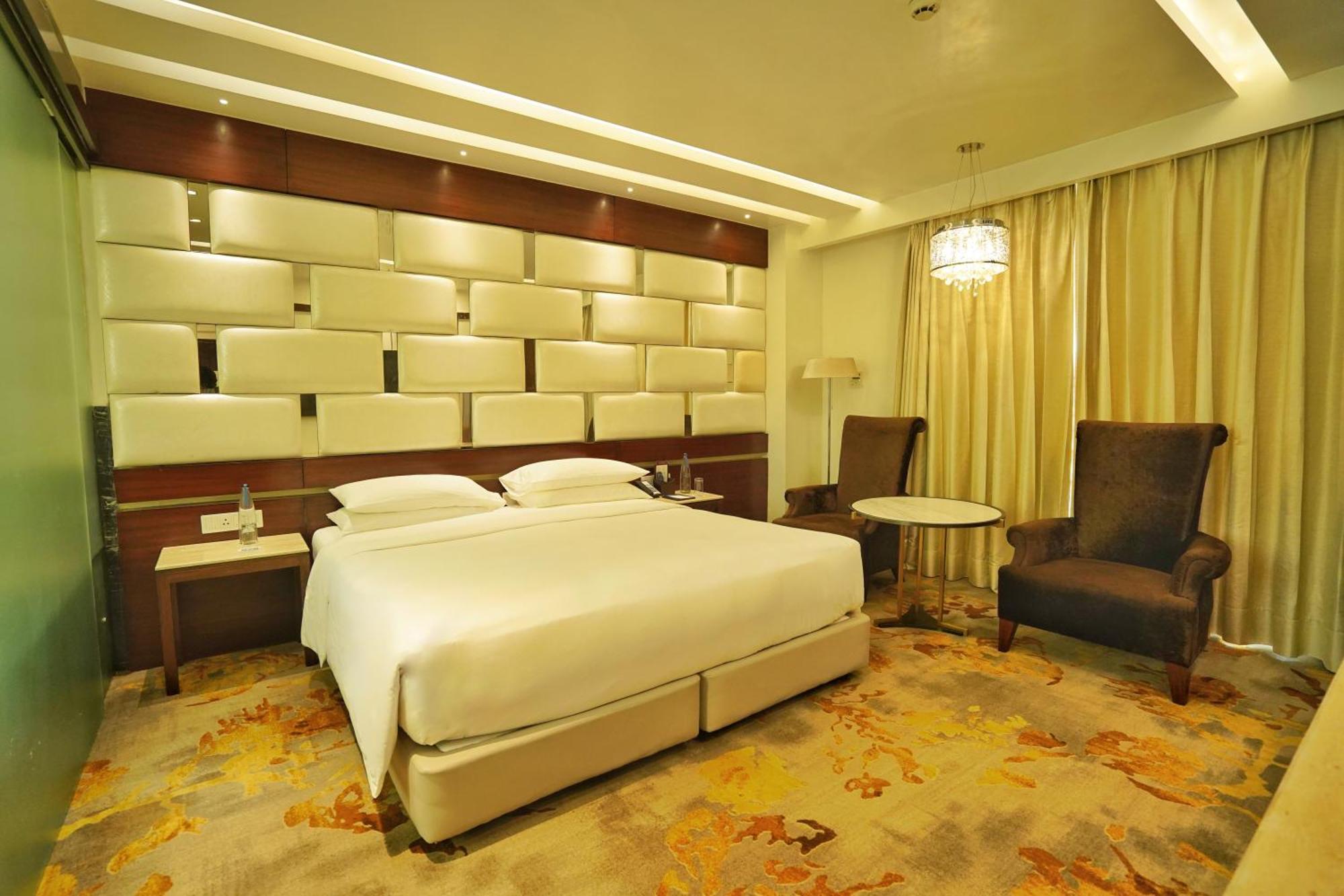 Hyatt Centric Rajpur Road Dehradun Hotel Buitenkant foto