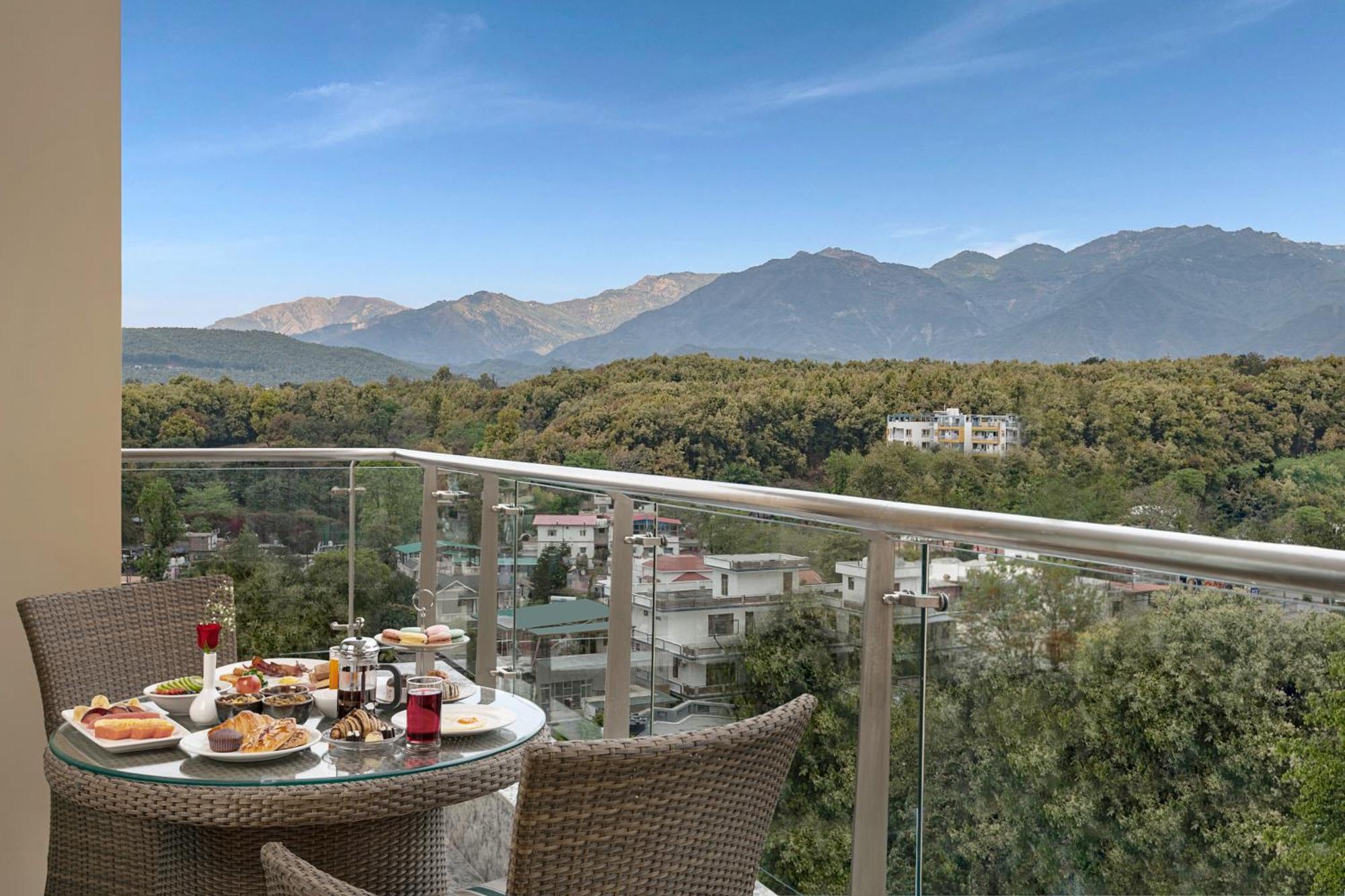 Hyatt Centric Rajpur Road Dehradun Hotel Buitenkant foto