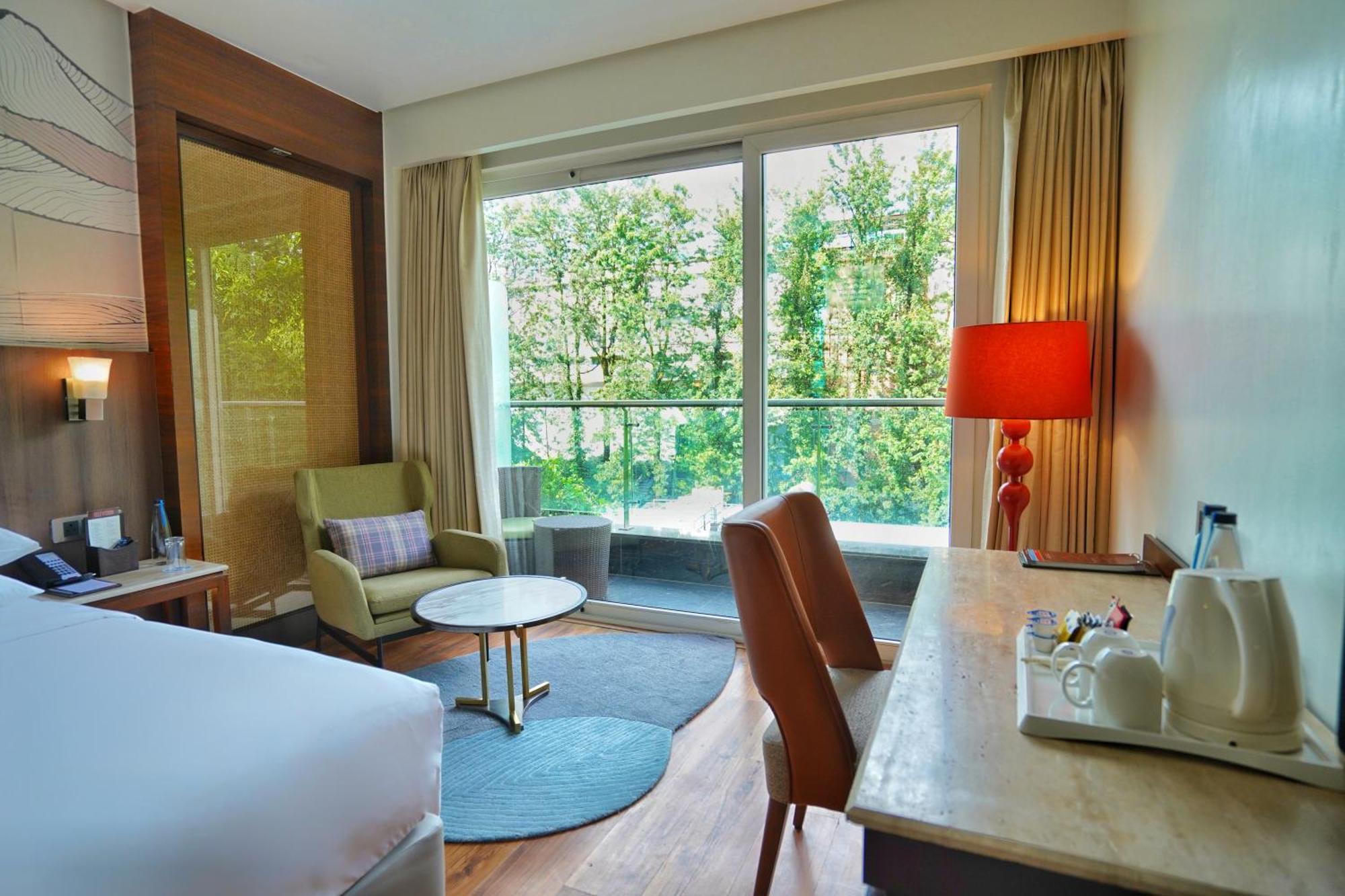Hyatt Centric Rajpur Road Dehradun Hotel Buitenkant foto