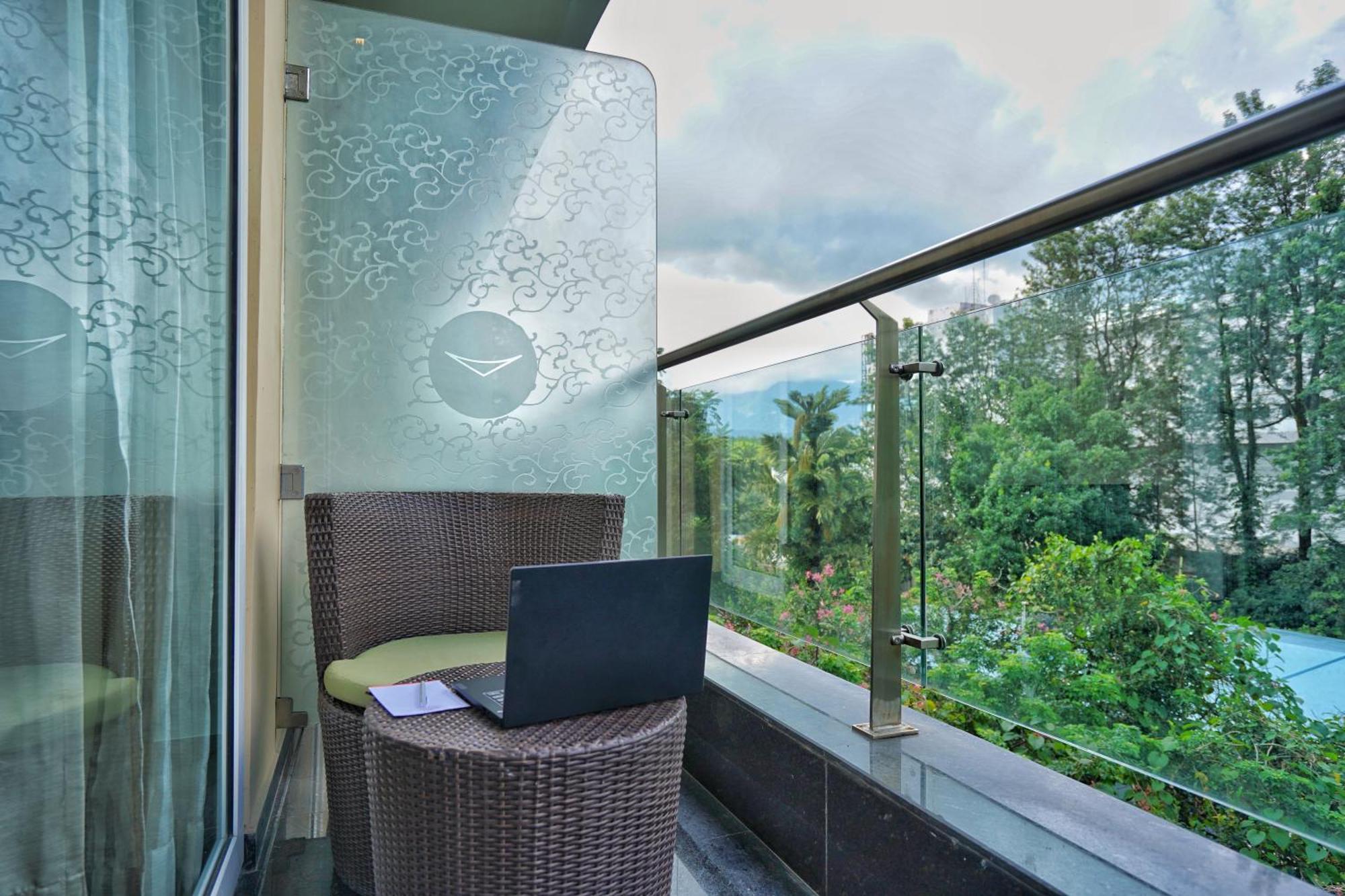 Hyatt Centric Rajpur Road Dehradun Hotel Buitenkant foto